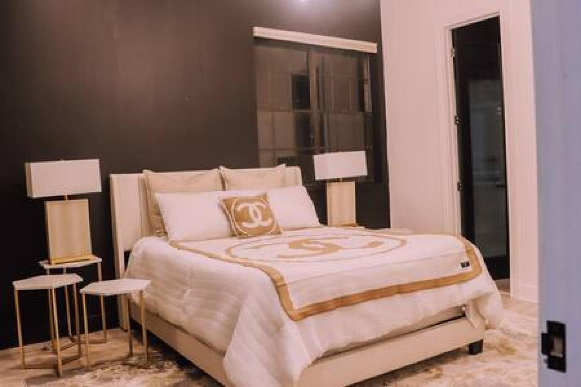 Lovely 4Bd House W Pool, Hot Tub And Free Parking Хьюстон Экстерьер фото